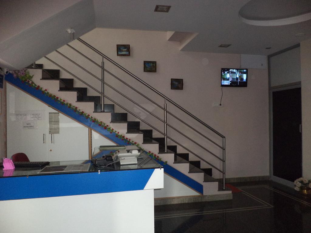 Blue Moon Residency Hotel Mysore Exterior photo